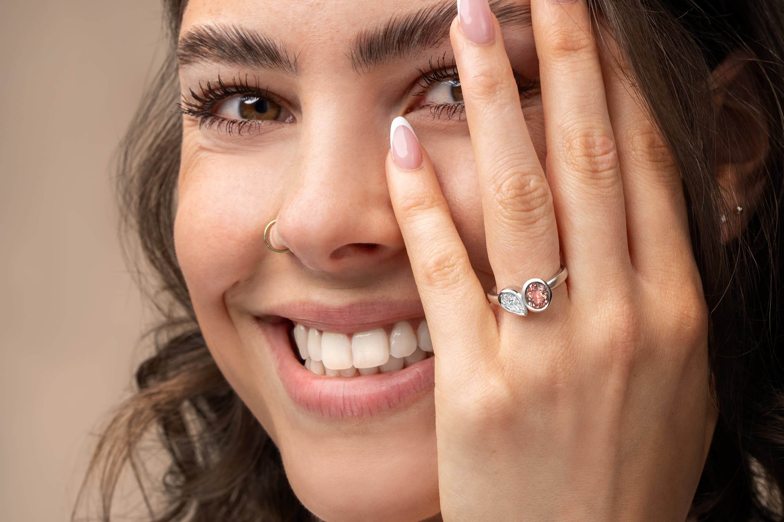 A modern engagement ring from the Aardvark Jewellery collection