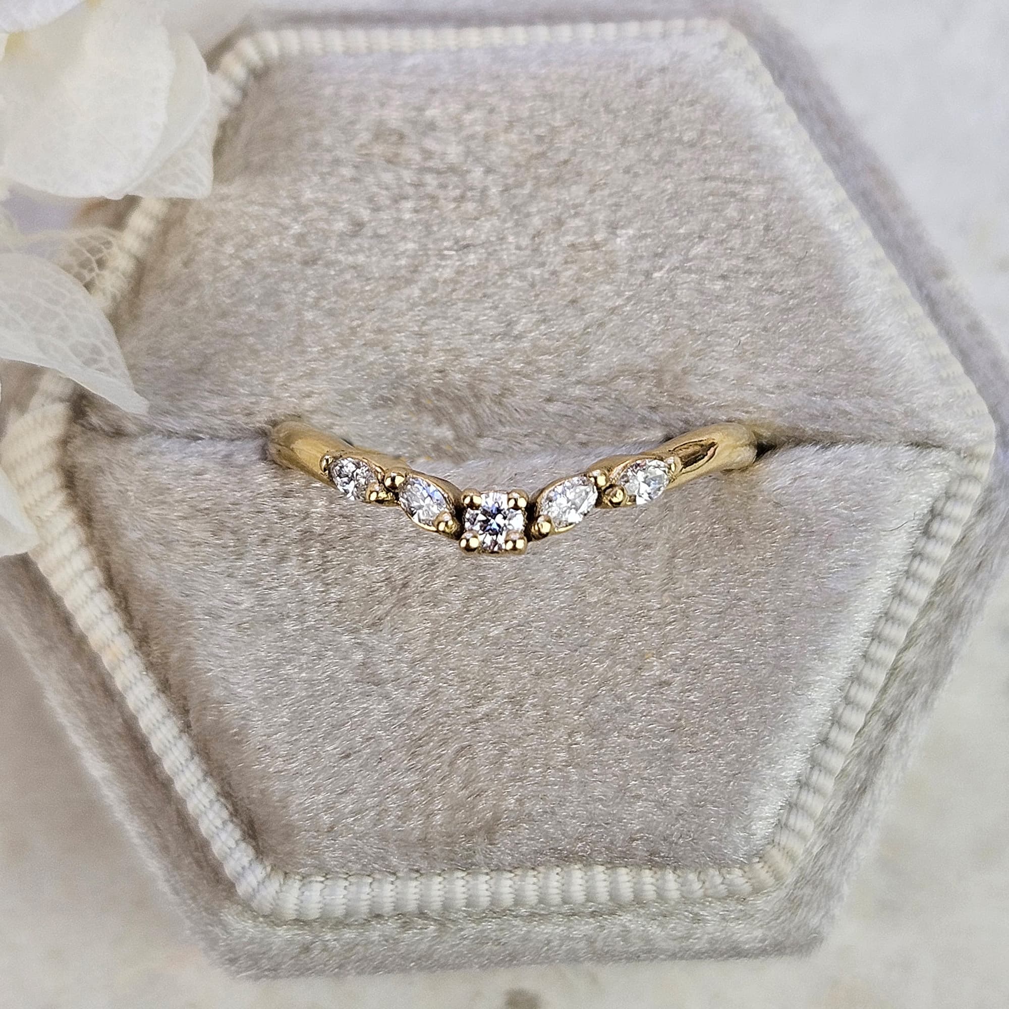5 stone diamond wedding band