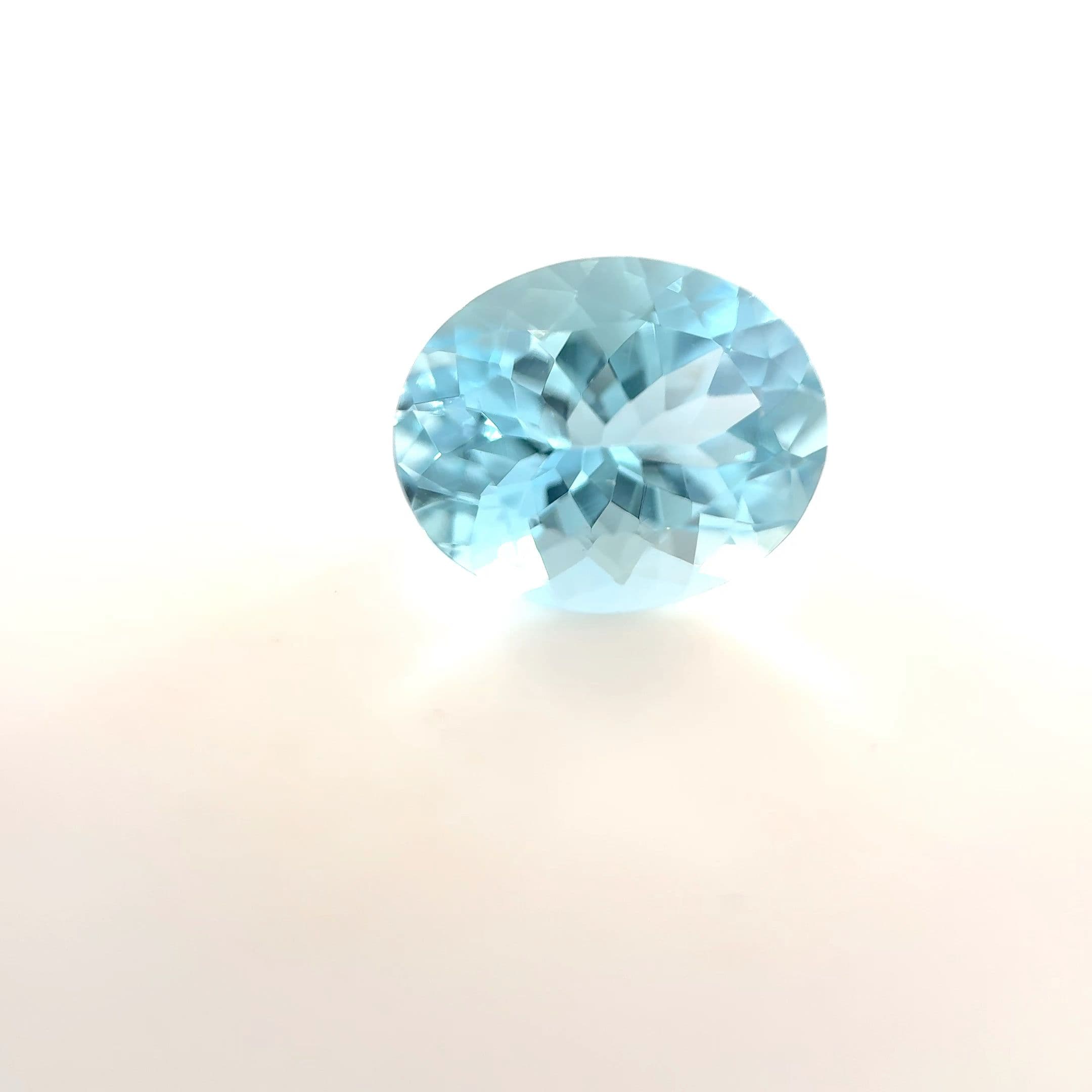 2.98ct Oval Natural Aquamarine