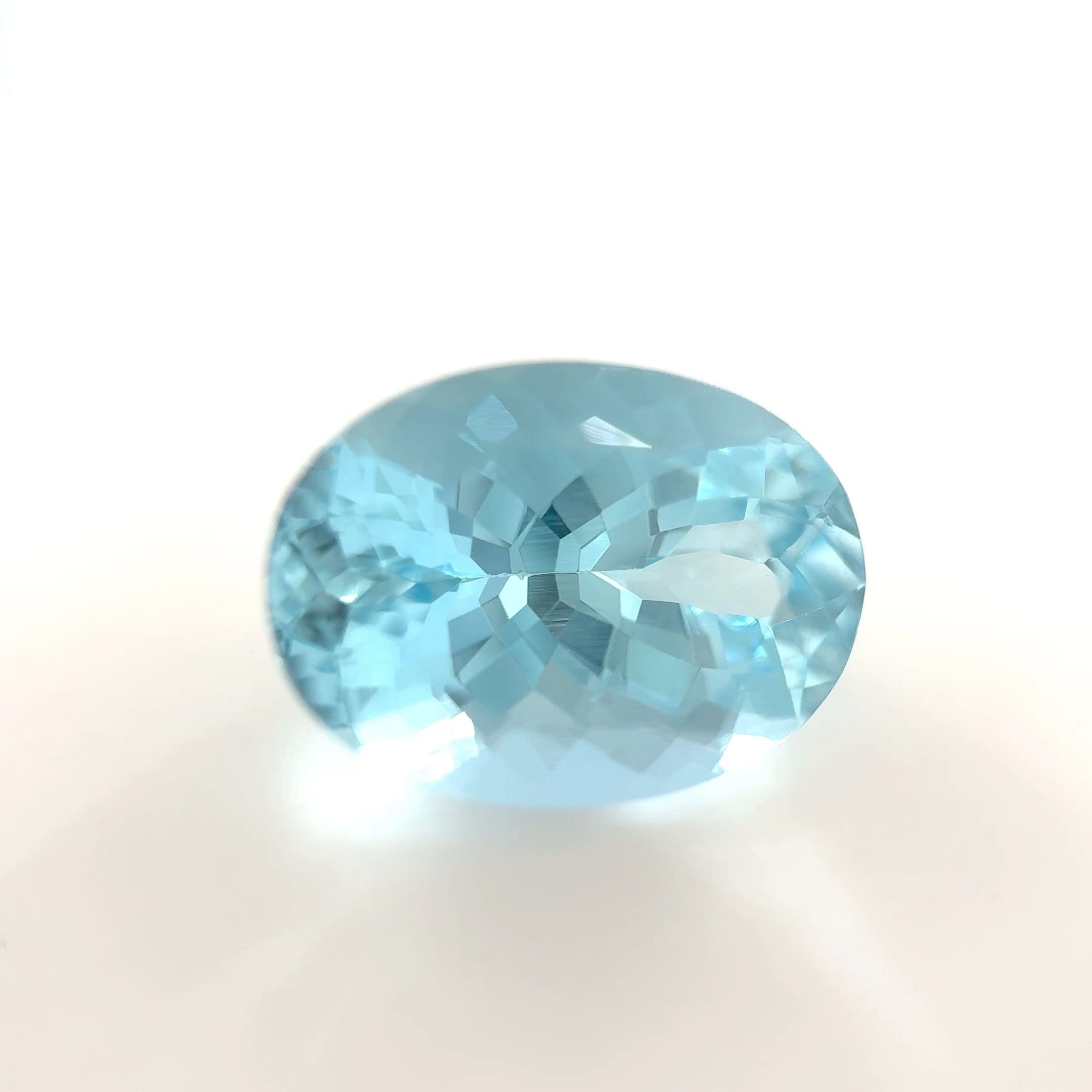 5.87ct Oval Natural Aquamarine