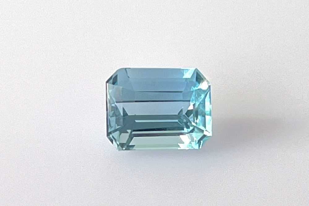 2.44ct Emerald-cut Natural Aquamarine