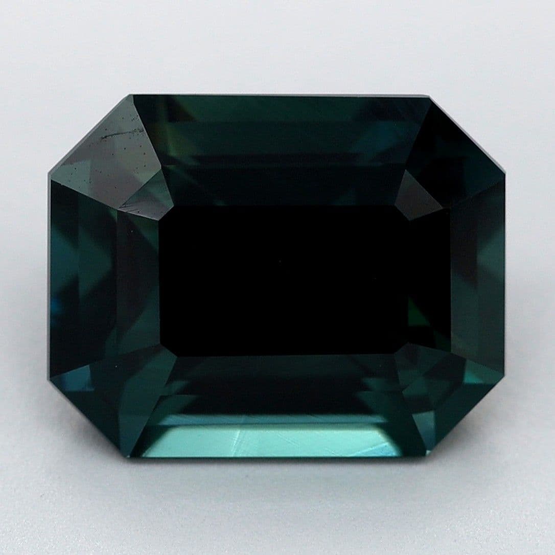 3.2ct Emerald-cut Natural Sapphire