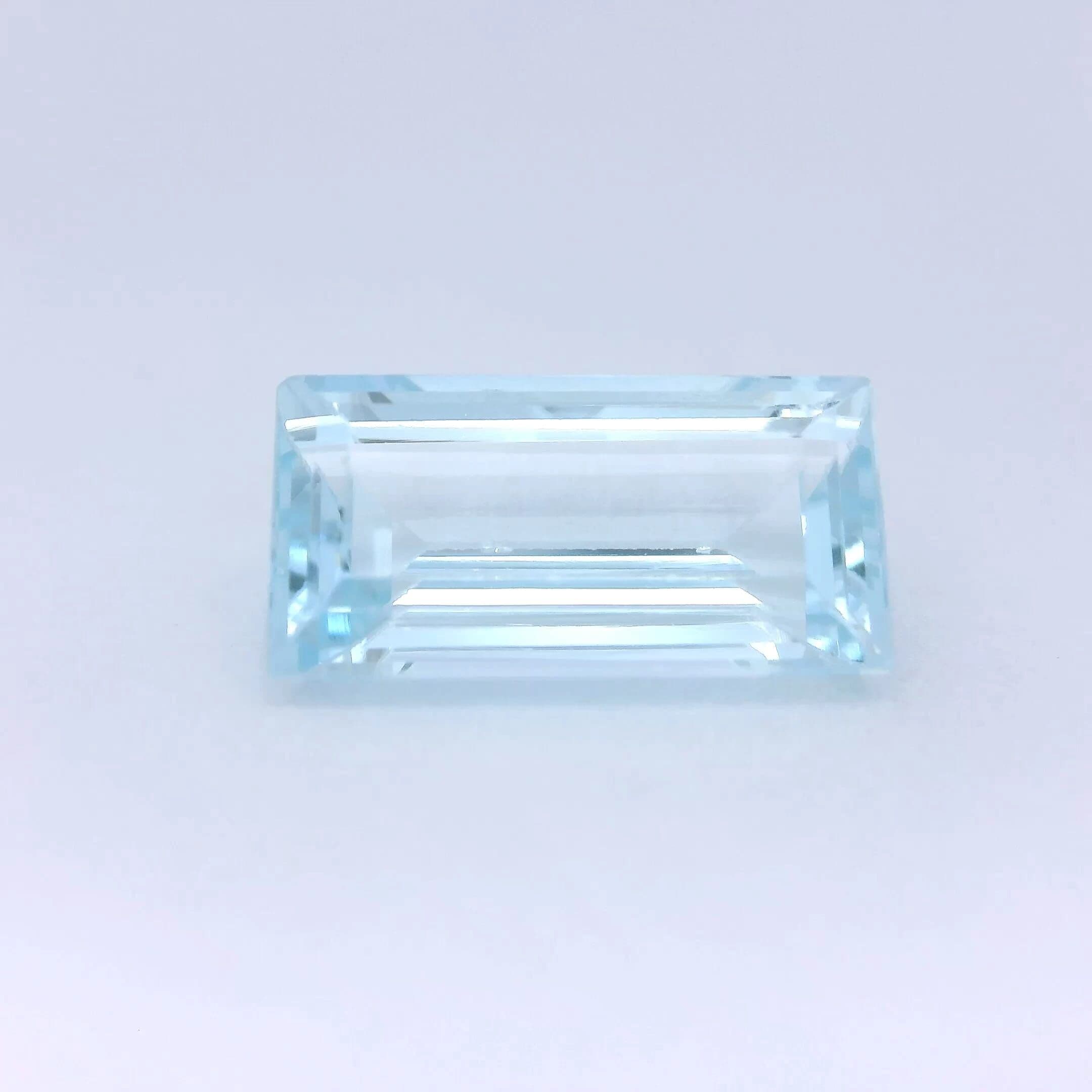 2.83ct Baguette Natural Aquamarine