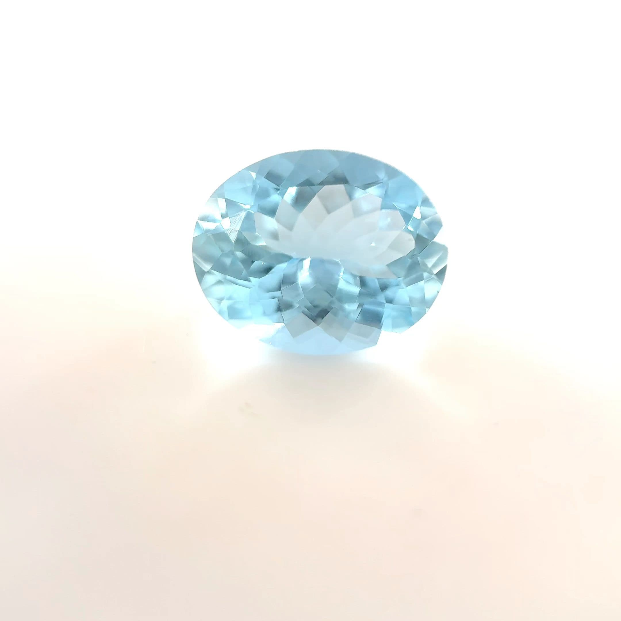 2.95ct Oval Natural Aquamarine
