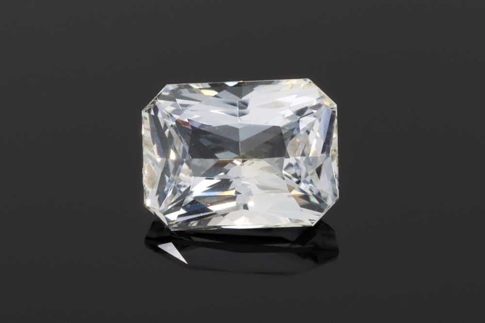 2.38ct Emerald-cut Natural Sapphire