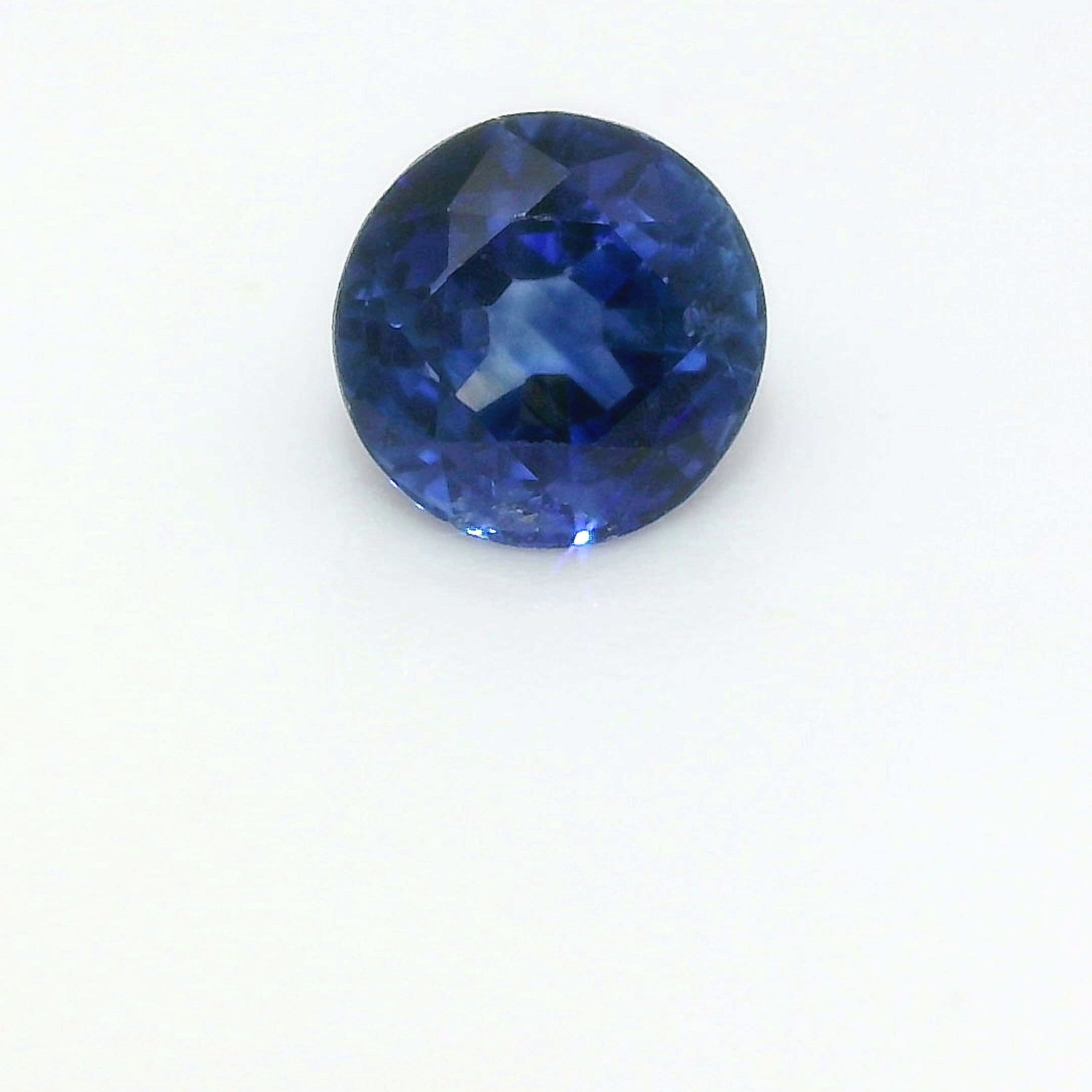 0.65ct Round Natural Sapphire