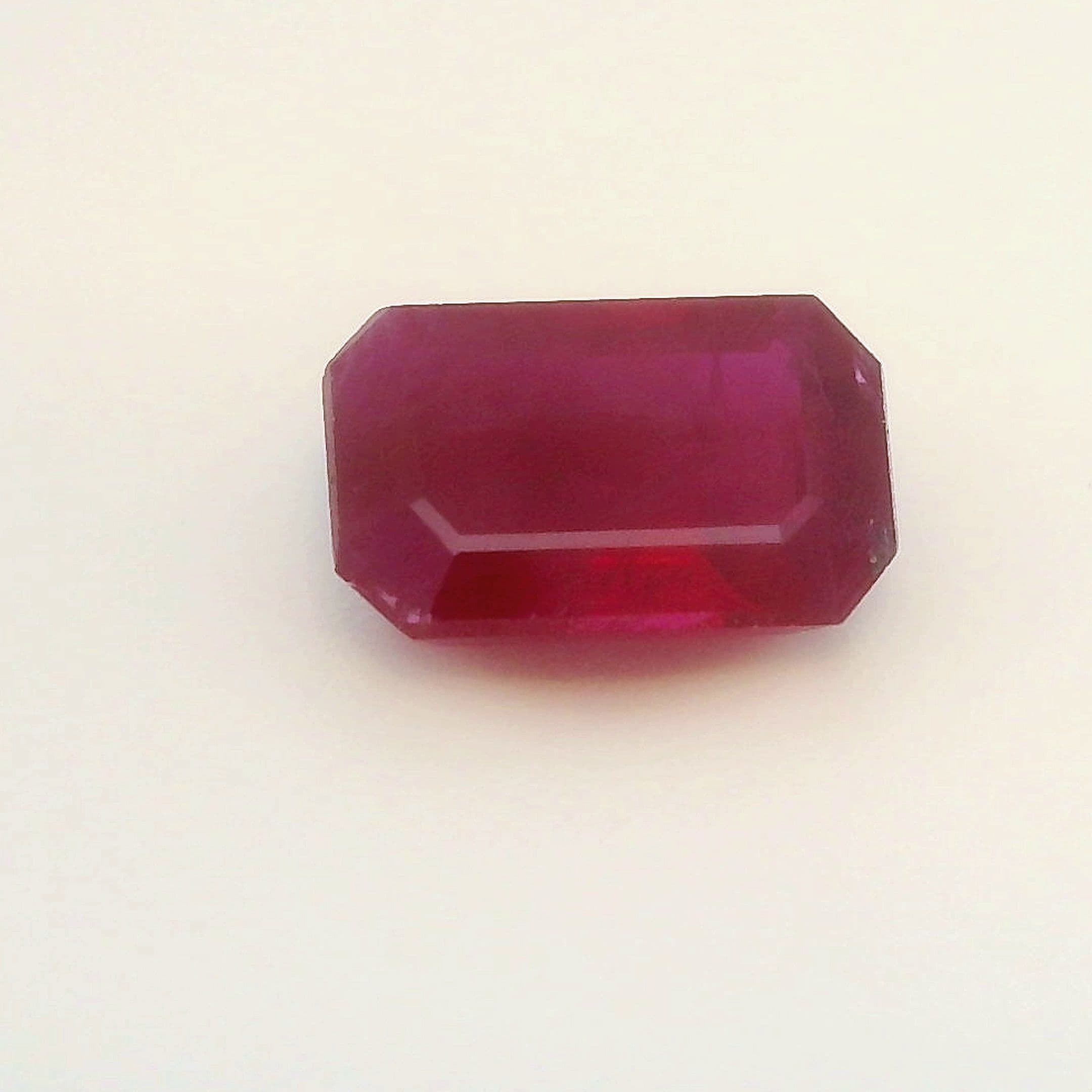 0.9ct Emerald-cut Natural Ruby