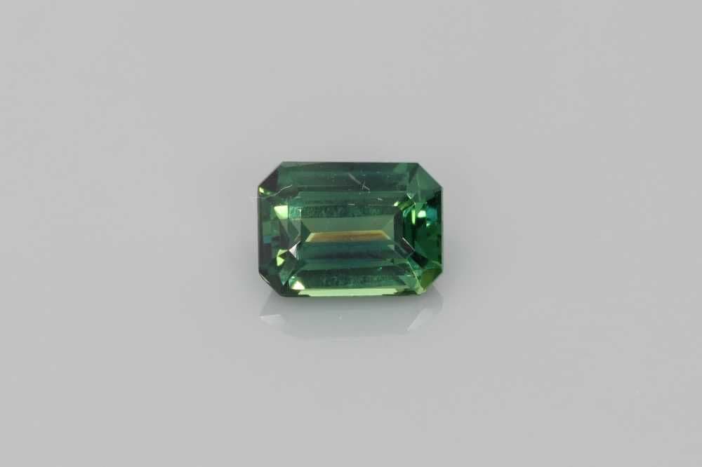 1.05ct Emerald-cut Natural Sapphire