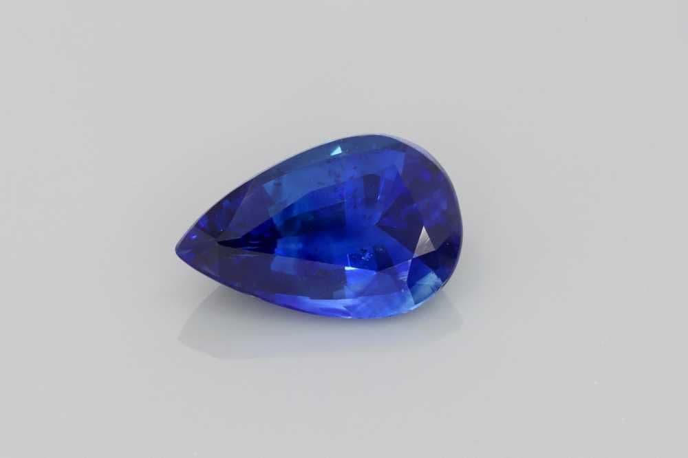 2.15ct Pear Natural Sapphire