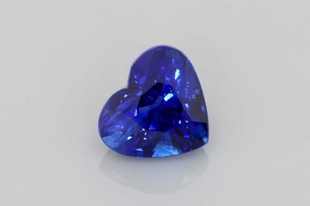 1.63ct Heart Natural Sapphire