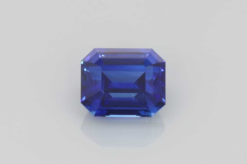 2.06ct Emerald-cut Natural Sapphire