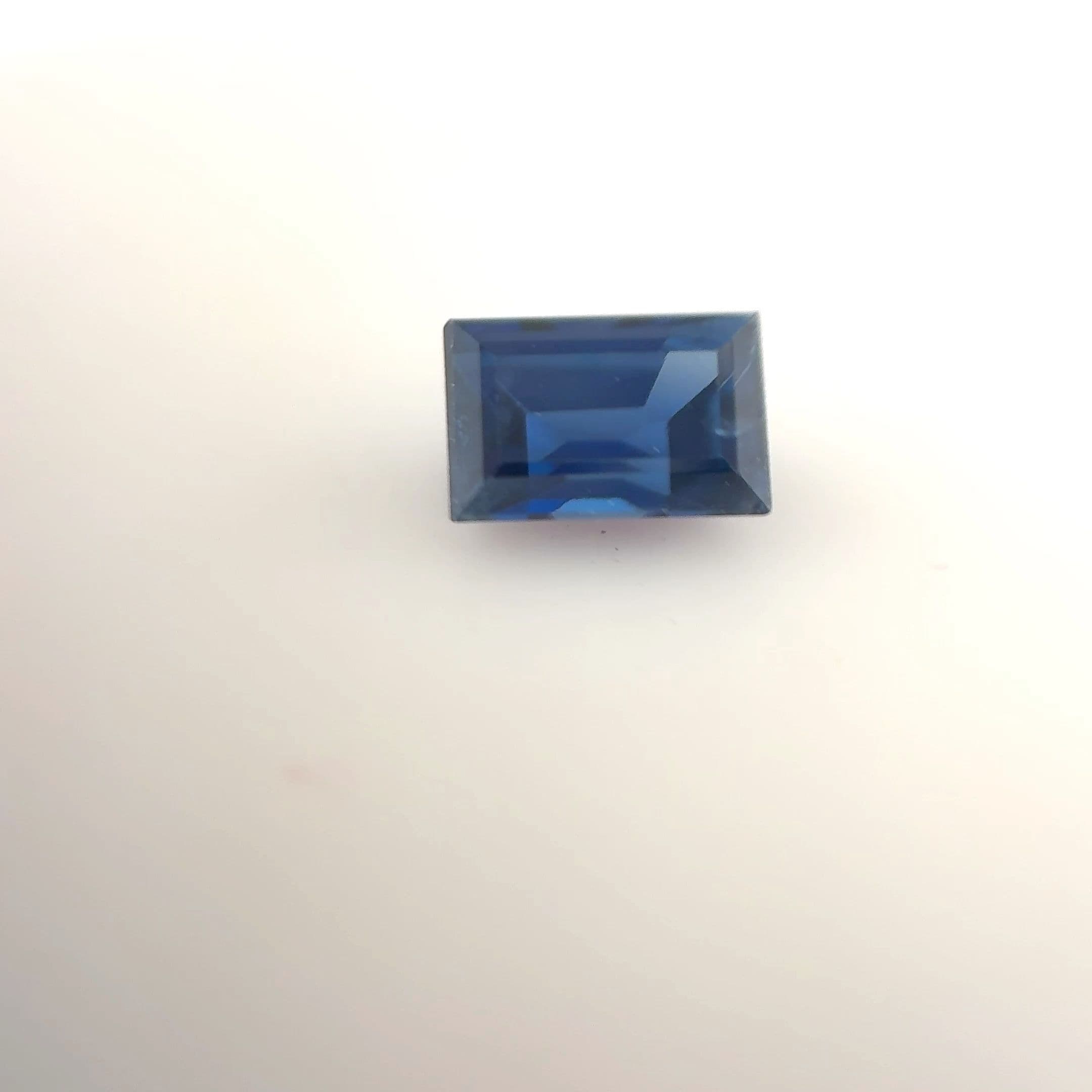 0.68ct Baguette Natural Sapphire