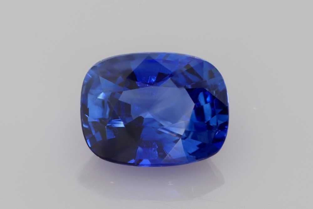1.57ct Cushion Natural Sapphire
