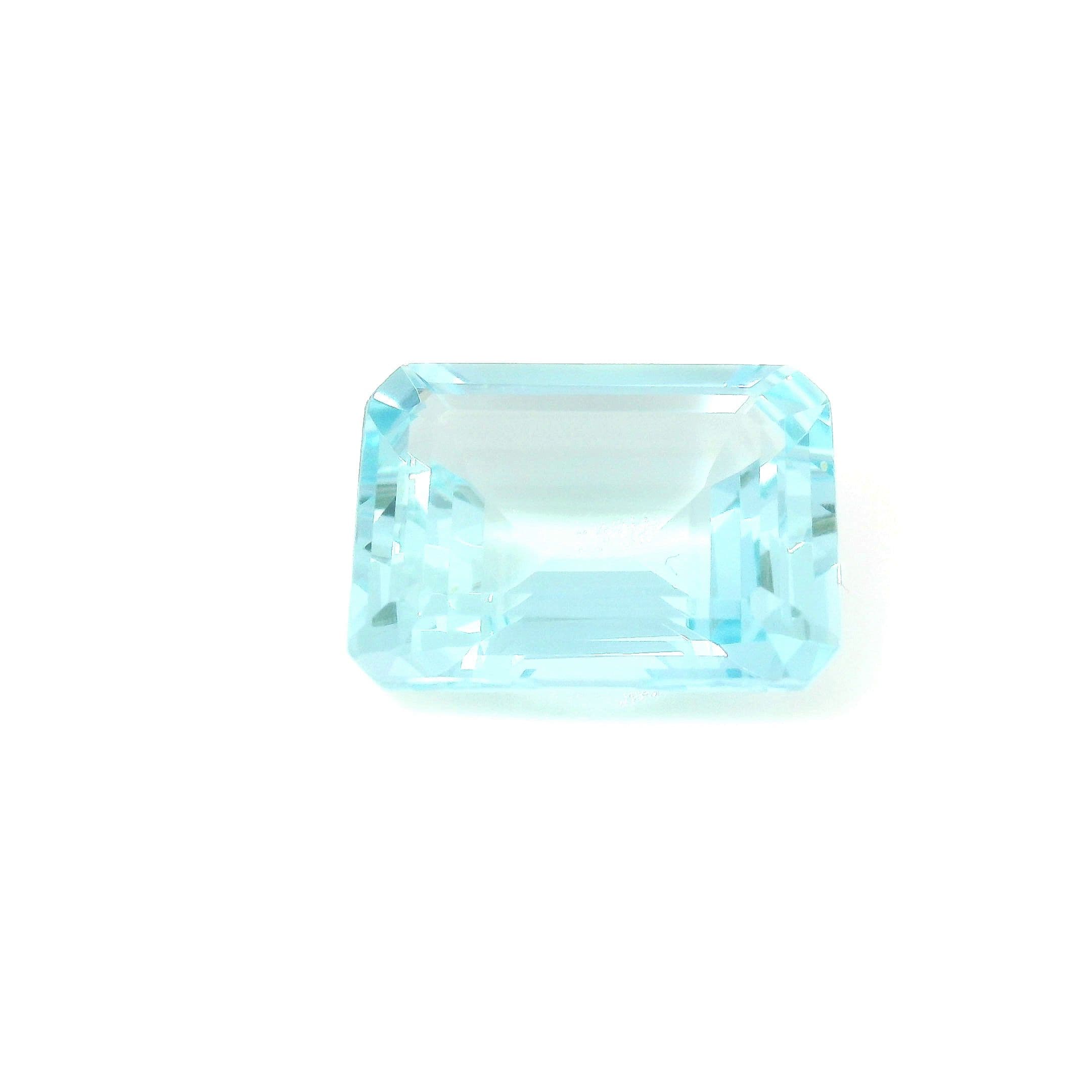 9.59ct Emerald-cut Natural Aquamarine