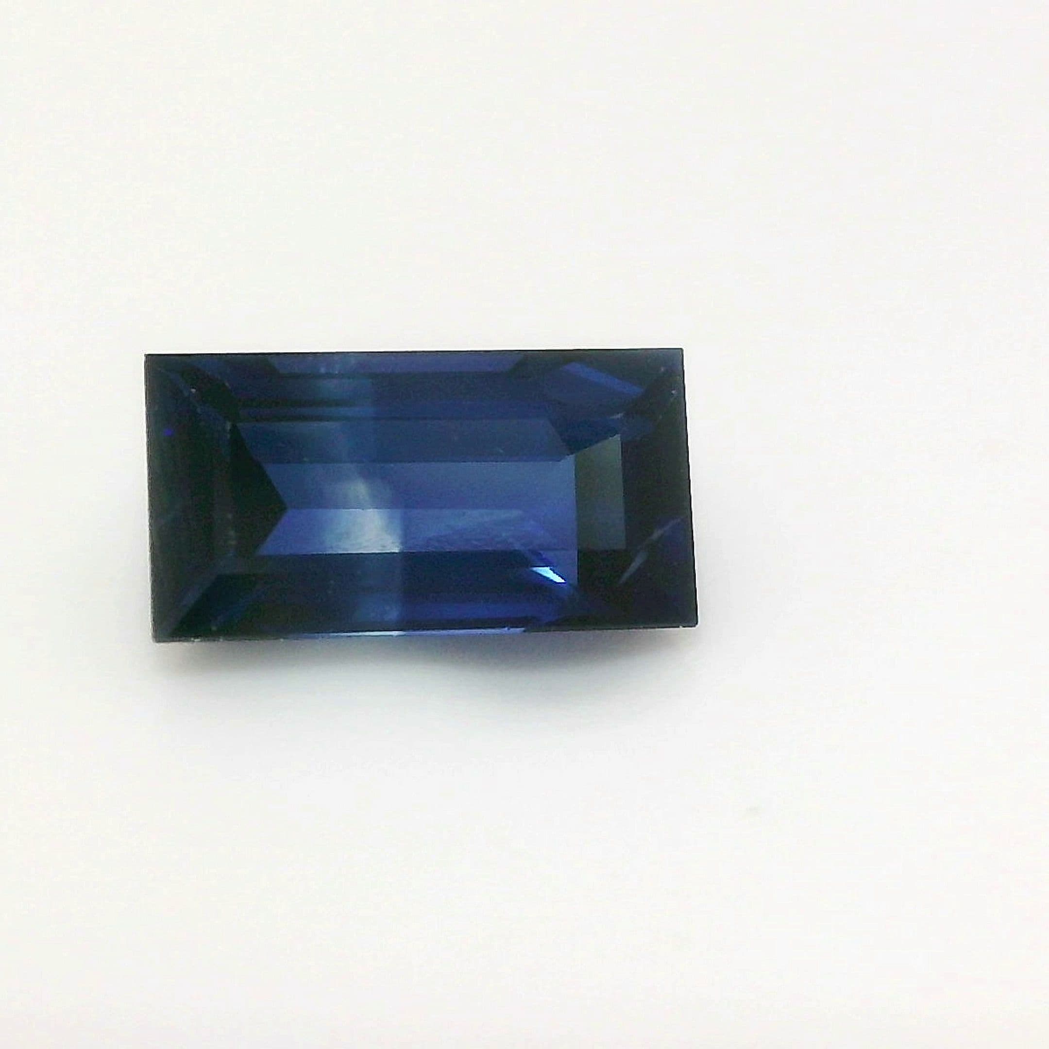 1.06ct Baguette Natural Sapphire