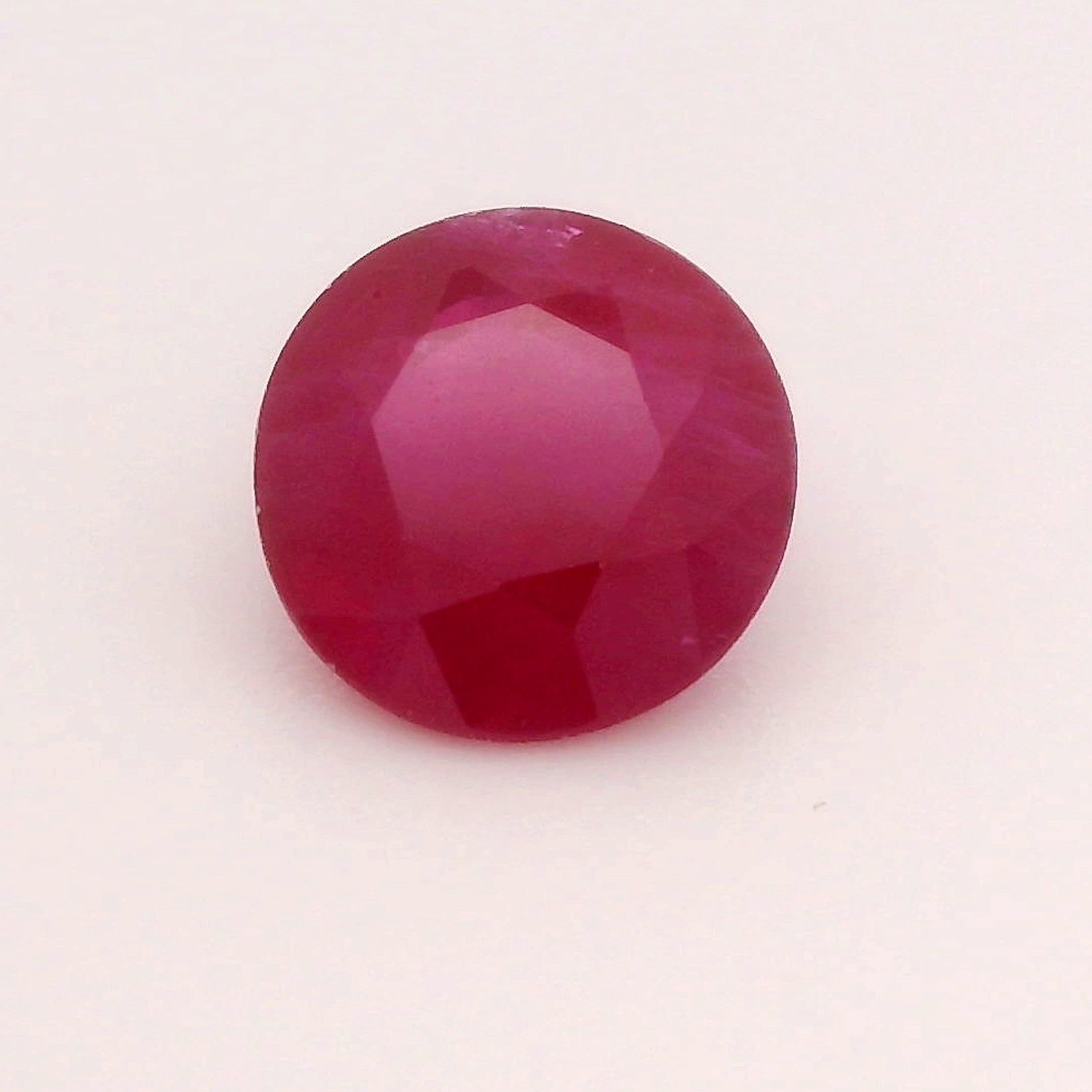 1.09ct Round Natural Ruby