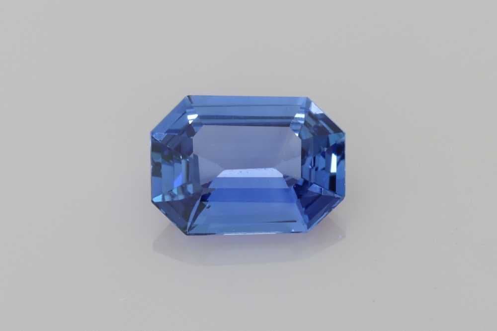 1.33ct Emerald-cut Natural Sapphire