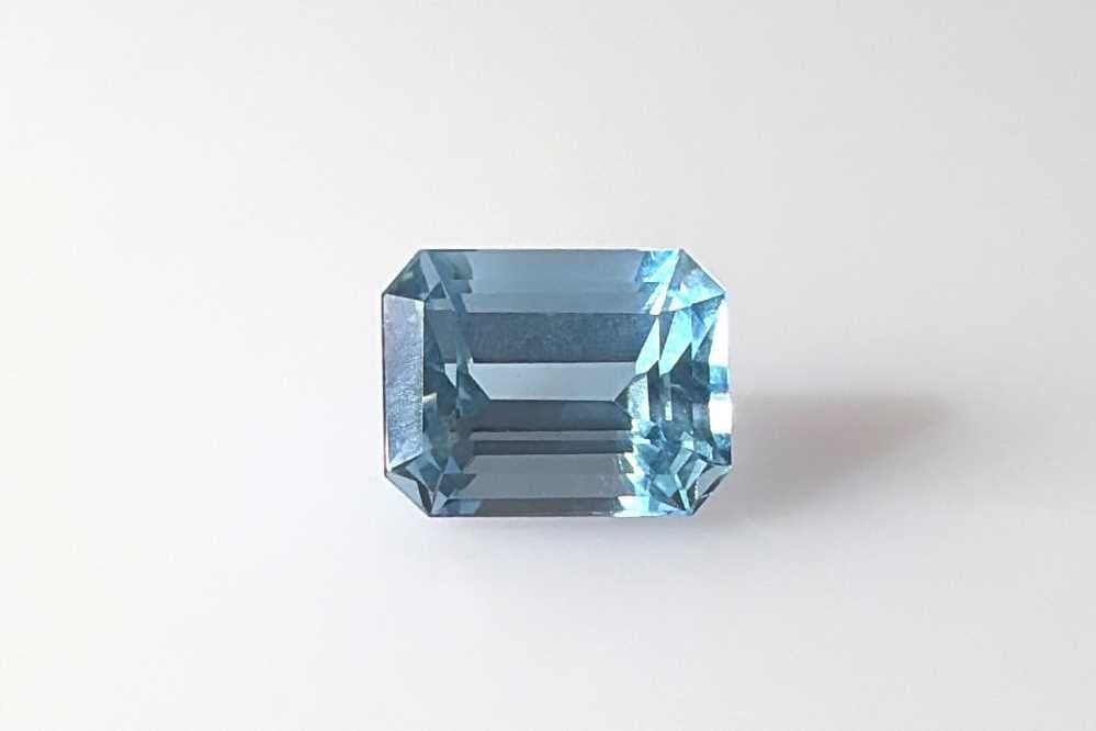 2.42ct Emerald-cut Natural Aquamarine