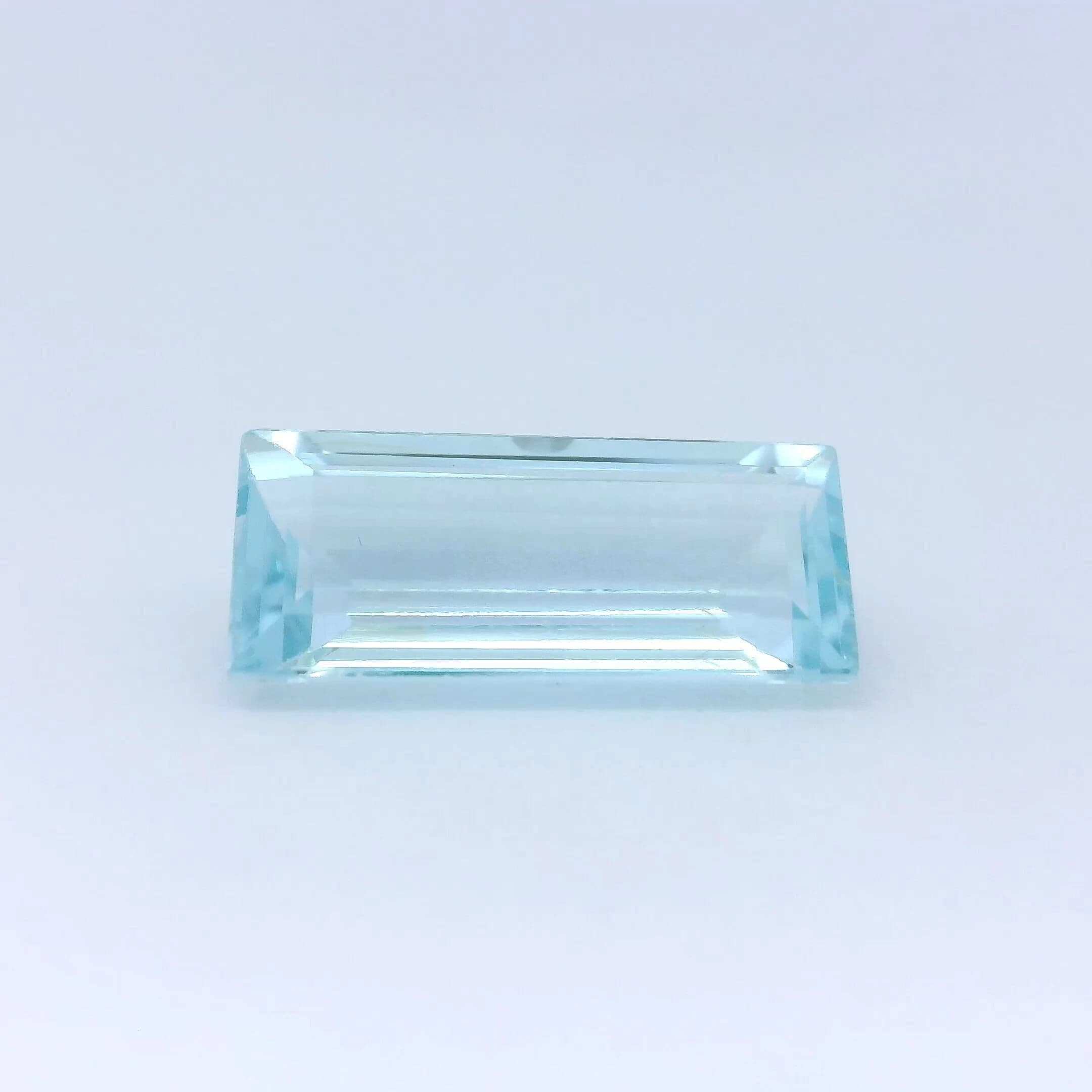 3.03ct Baguette Natural Aquamarine