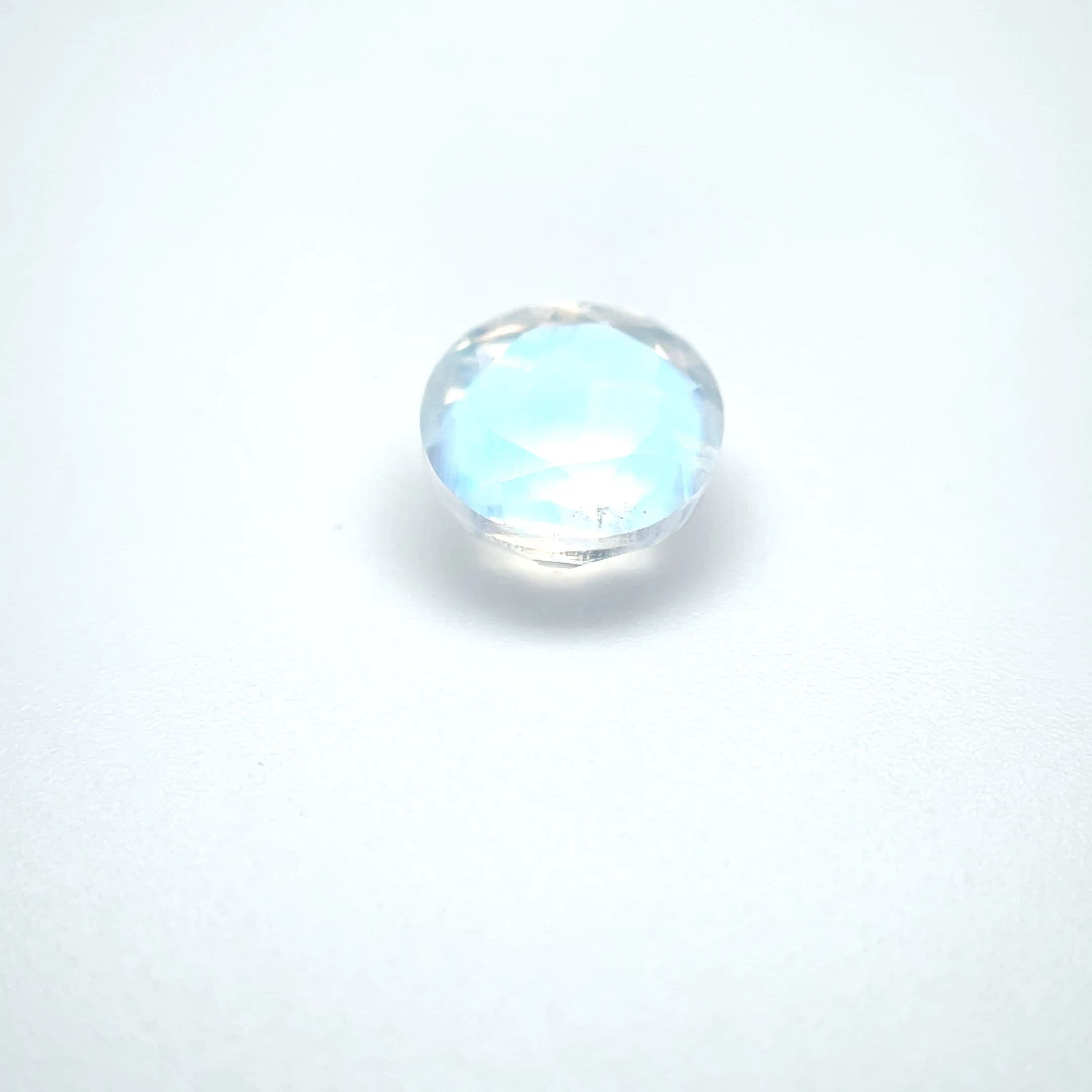 1.55ct Round Natural Moonstone