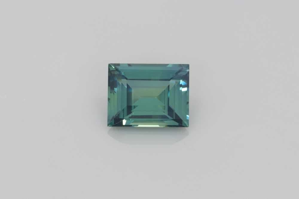 1.22ct Baguette Natural Sapphire