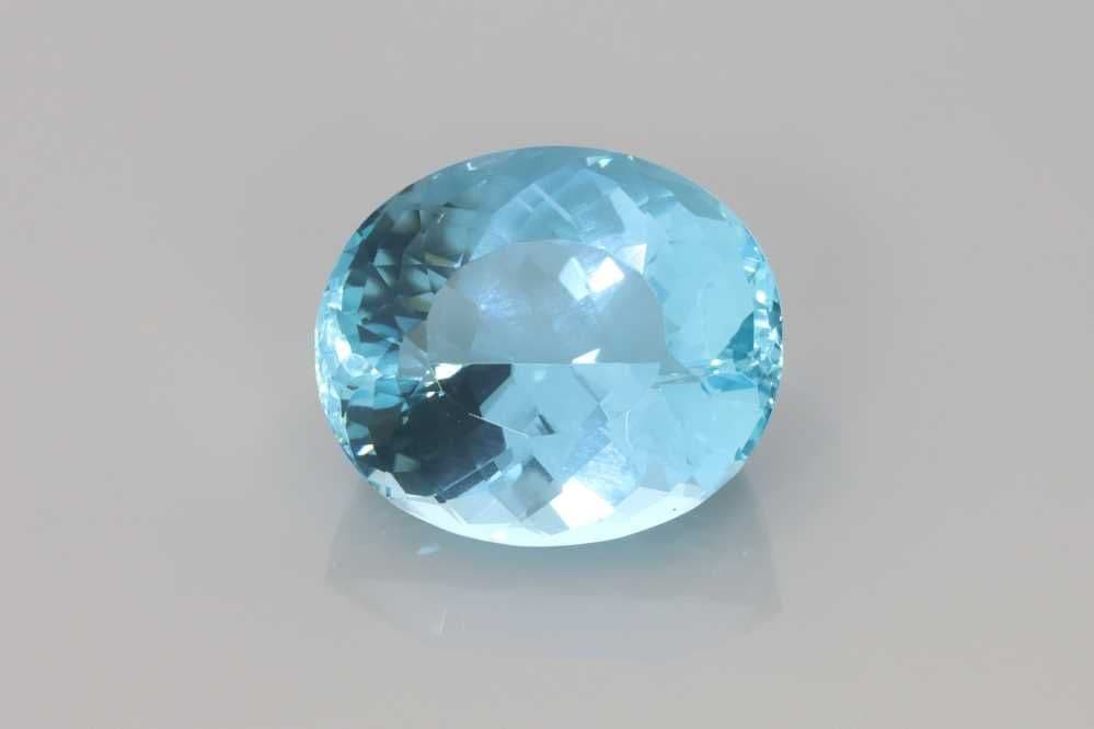 7.5ct Oval Natural Aquamarine