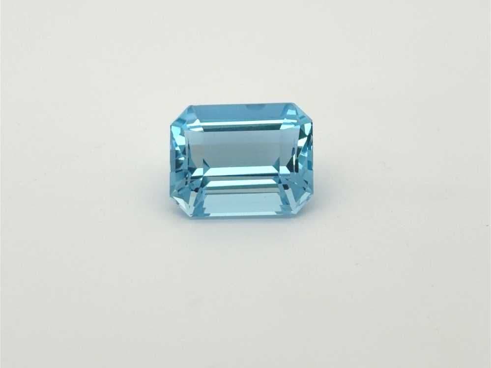 4.57ct Emerald-cut Natural Aquamarine