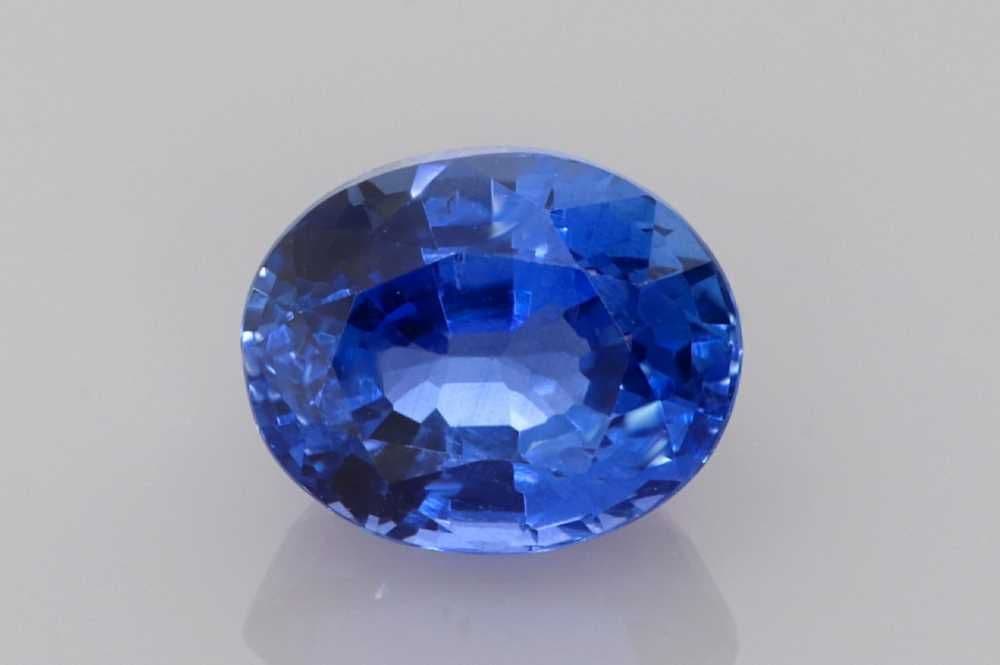 1.55ct Oval Natural Sapphire