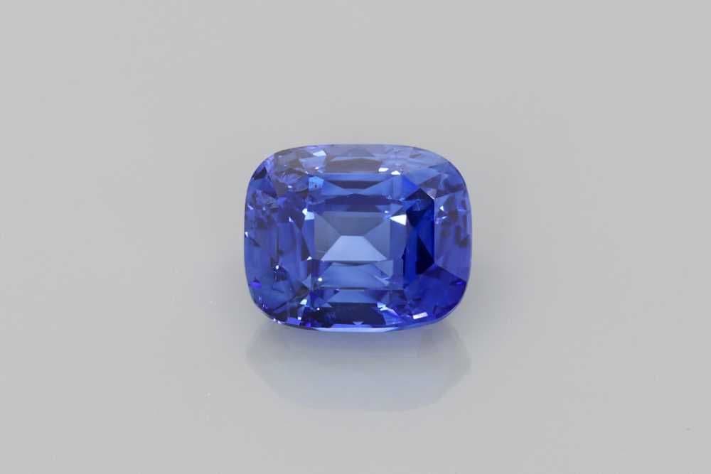 1.6ct Cushion Natural Sapphire