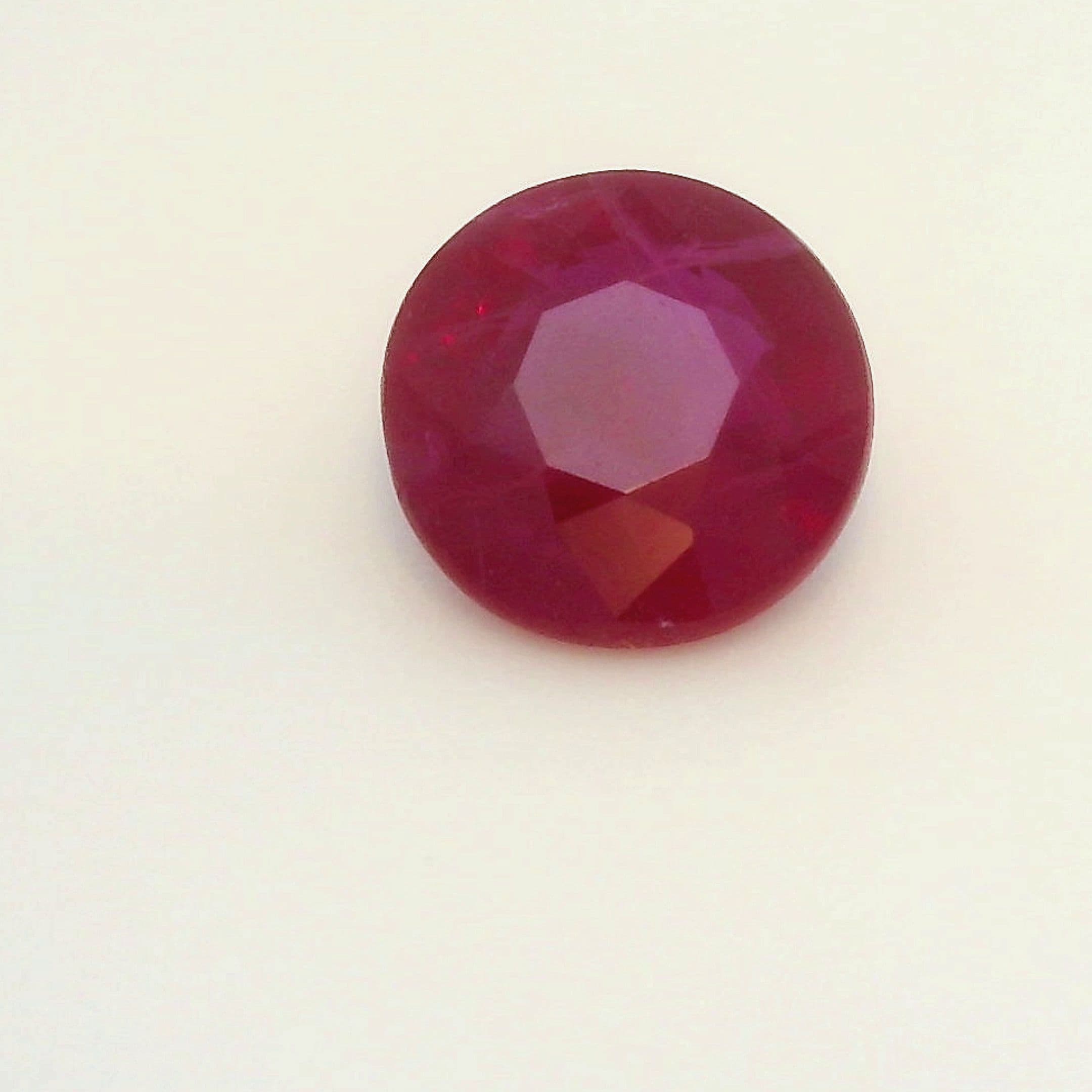 1.08ct Round Natural Ruby