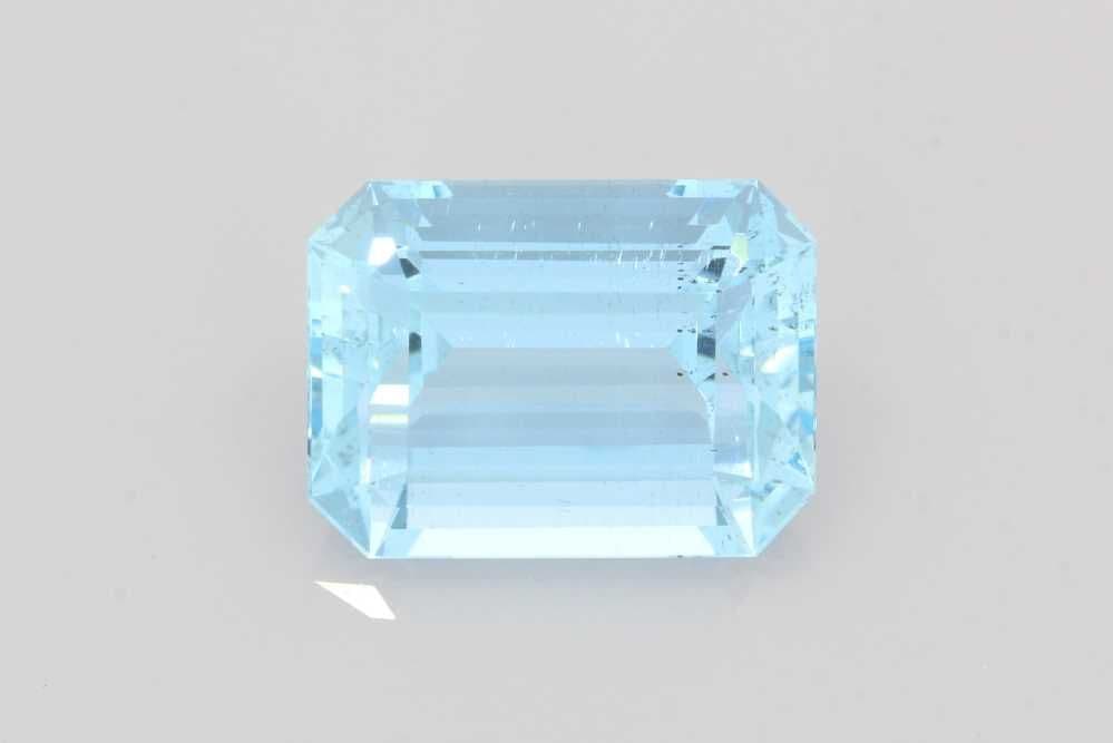 12.24ct Emerald-cut Natural Aquamarine