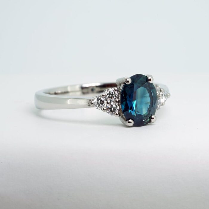 Teal sapphire and diamond oval engagement ring in platinum – Aardvark ...