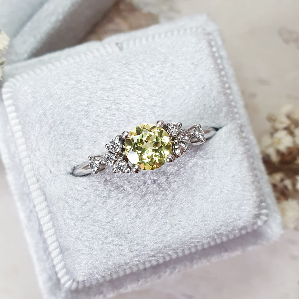 1.59 TW Radiant Cut Vivid Yellow Lab Created Diamond Ring, Halo Engagement  Ring, Lab Diamond Wedding Ring for Women, Anniversary Gift Ring - Etsy